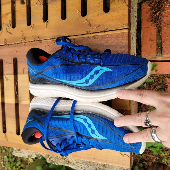 Saucony Kinvara running shoes in EUC. women's sz 8.5, men’s sz 7 - Picture 8 of 14